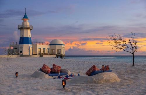 Maamunagau Island Resort | Intercontinental Maldives Maamunagau Resort with Club benefits by IHG