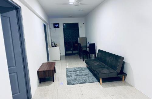 Farukolhufushi Island Apartment | Hiyaa H7
