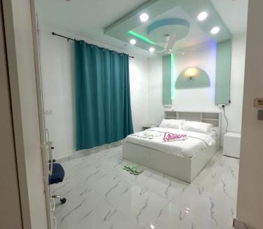 Dhidhoofinolhu Island House | Lovely Garden Feeali
