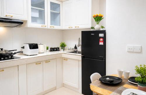 Hulhumale Apartment | 10-Min Airport Shuttle, 1-Min Beach, 2BR SeaView Terrace & SmartLock - Breezy Home