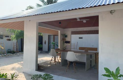 Milandhoo House | Coral Stone Haven