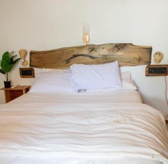 Milandhoo House | Coral stone