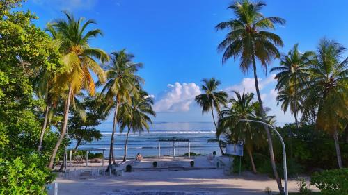 Hulhudhoo Hotel | Manta Beach Retreat