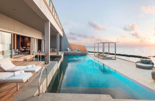 Vommuli Resort | The St. Regis Maldives Vommuli Resort