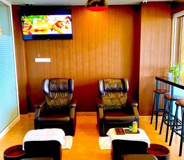 Hulhumale House | Beach Breeze and Spa