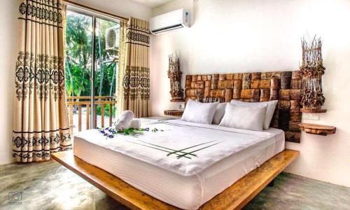 Fulidhoo House | Island Break