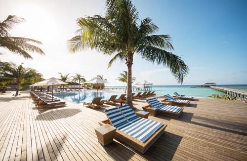 Orivaru Resort | ROBINSON NOONU - All Inclusive