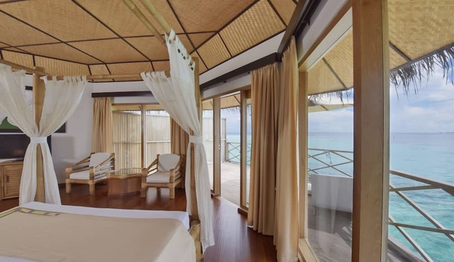 Angaga Island Resort & Spa in Angaga