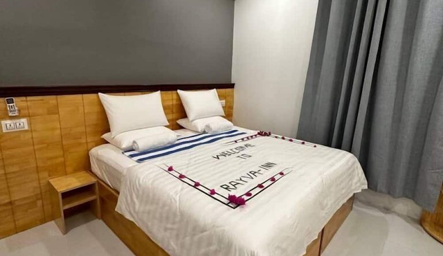 Picturesque luxury Hotel close to beach