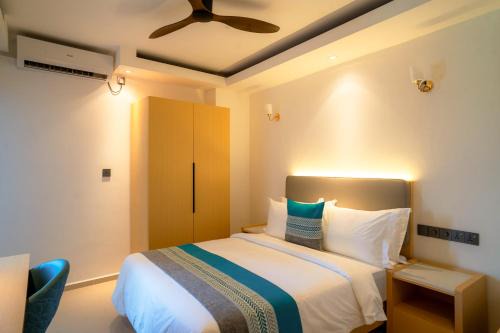 Atollios Skyview Hotel in Huraa