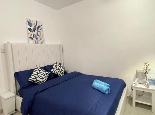 Cozy Room Near Airport in Comfy Apartment in Malé